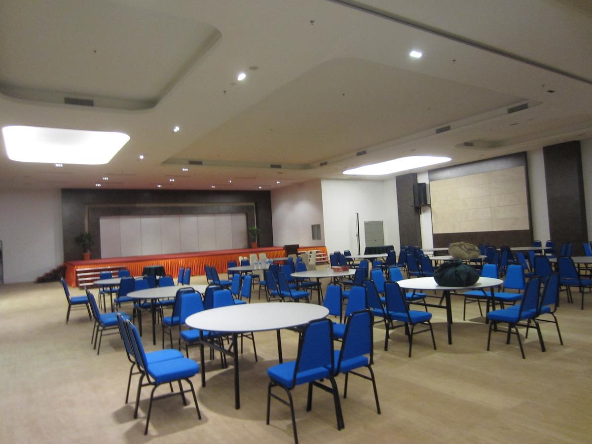 D Hotel Seri Iskandar Extérieur photo